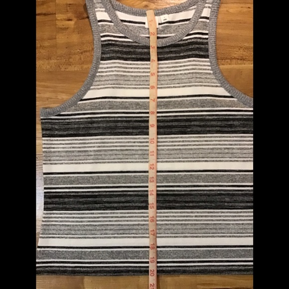NWOT GAP Black, White, & Gray Racerback Striped Ringer - Picture 6 of 11